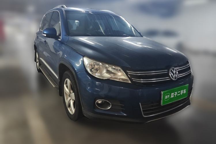 Used Volkswagen Tiguan 2012 2.0 TSI Automatic All-Wheel Drive Elite Edition Front Right 45 Deg