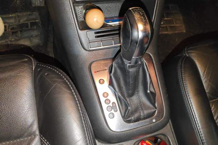 Used Volkswagen Tiguan 2012 1.8TSI Automatic All-Wheel Drive Elite Edition Gear Lever
