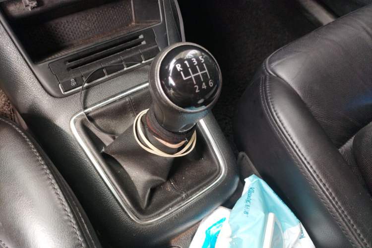 Used Volkswagen Tiguan 2012 1.8TSI Manual Two-Wheel Drive Enjoyment Edition Gear Lever