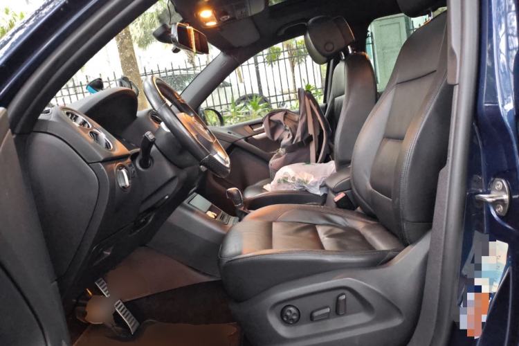 Used Volkswagen Tiguan 2012 2.0 TSI Luxury Edition Left Front Seat