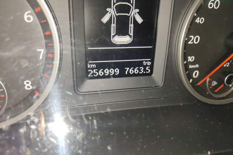 Used Volkswagen Tiguan 2012 1.8TSI Automatic Two-Wheel Drive Elite Edition Odometer Close Up