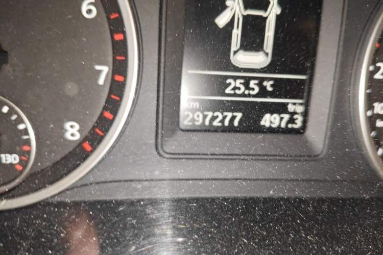 Used Volkswagen Tiguan 2012 1.8TSI Automatic All-Wheel Drive Elite Edition Odometer Close Up