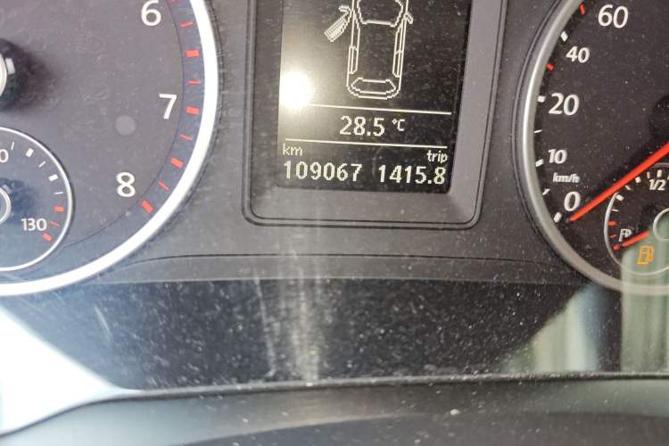 Used Volkswagen Tiguan 2012 1.8TSI Automatic Two-Wheel Drive Trend Edition Odometer Close Up