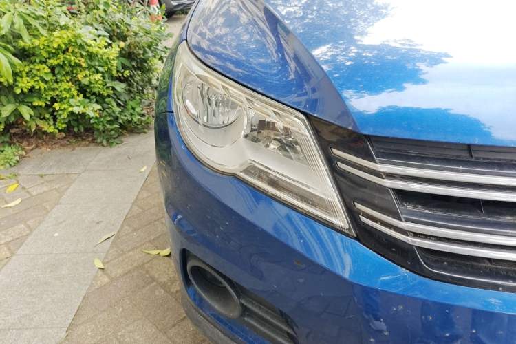Used Volkswagen Tiguan 2012 1.8TSI Automatic Two-Wheel Drive Trend Edition Right Front Headlight