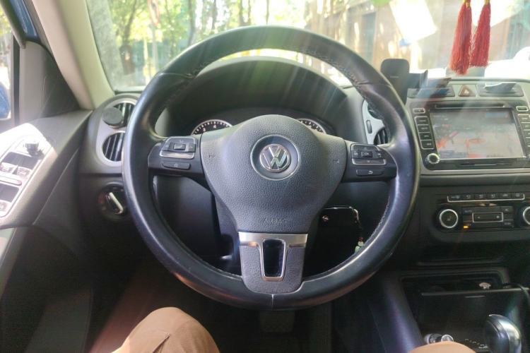 Used Volkswagen Tiguan 2012 1.8TSI Automatic All-Wheel Drive Elite Edition Steering Wheel