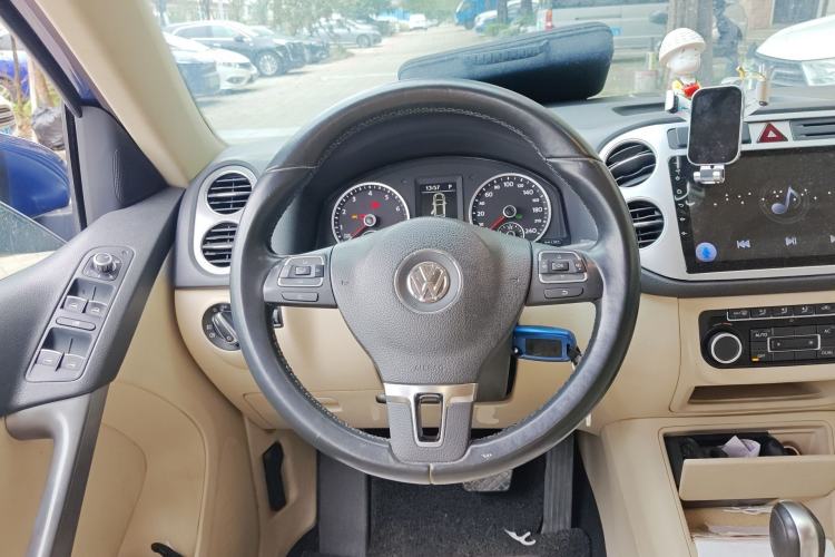 Used Volkswagen Tiguan 2012 1.8TSI Automatic Two-Wheel Drive Trend Edition Steering Wheel