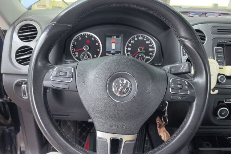 Used Volkswagen Tiguan 2012 2.0 TSI Luxury Edition Steering Wheel