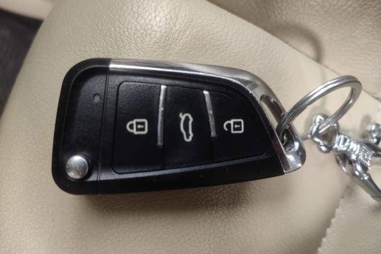 Used Volkswagen Tiguan 2012 1.8TSI Automatic All-Wheel Drive Elite Edition Vehicle Key