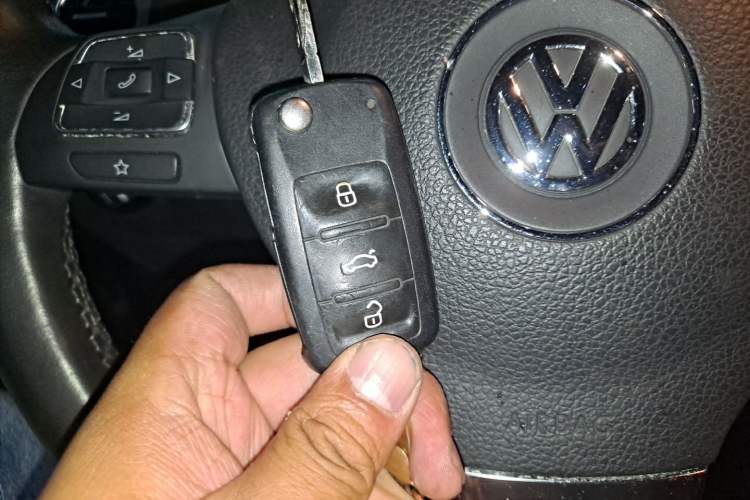 Used Volkswagen Tiguan 2012 1.8TSI Automatic All-Wheel Drive Elite Edition Vehicle Key