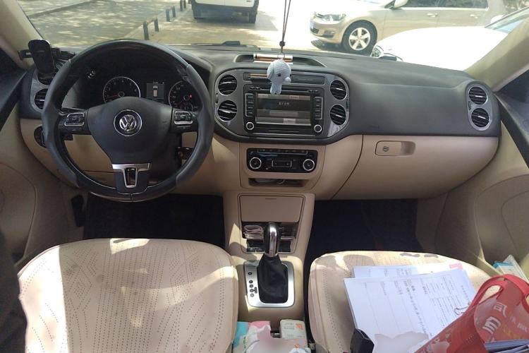 Used Volkswagen Tiguan 2012 2.0 TSI Luxury Edition Center Console