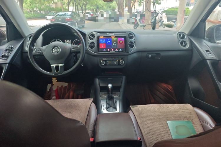 Used Volkswagen Tiguan 2012 2.0 TSI Comfort Edition Center Console