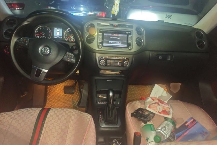 Used Volkswagen Tiguan 2012 2.0 TSI Comfort Edition Center Console