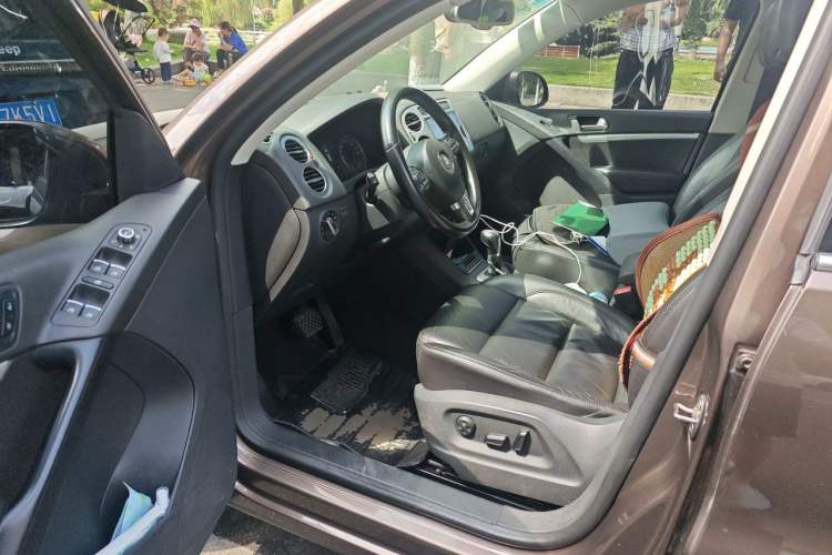 Used Volkswagen Tiguan 2012 2.0 TSI Comfort Edition Driver Seat