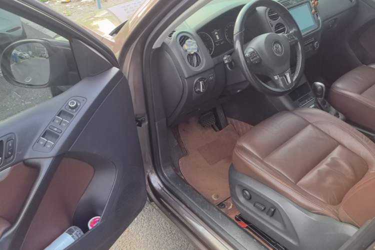 Used Volkswagen Tiguan 2012 2.0 TSI Comfort Edition Driver Seat