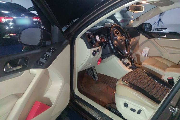 Used Volkswagen Tiguan 2012 2.0 TSI Comfort Edition Driver Seat