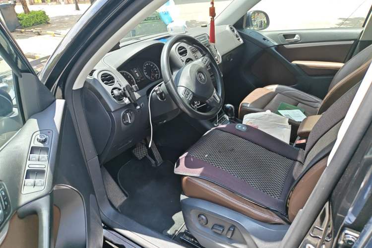 Used Volkswagen Tiguan 2012 2.0 TSI Comfort Edition Driver Seat