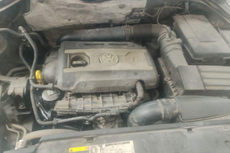 Used Volkswagen Tiguan 2012 2.0 TSI Comfort Edition Engine Bay