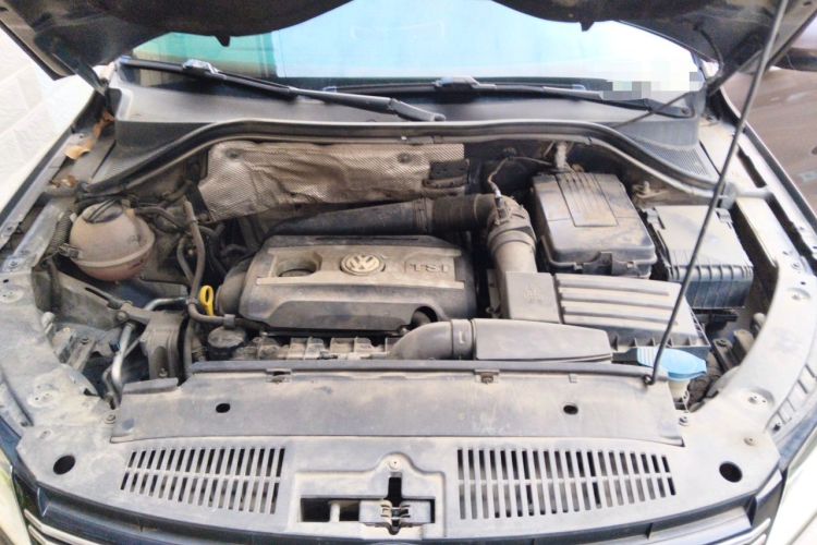 Used Volkswagen Tiguan 2012 2.0 TSI Comfort Edition Engine Bay