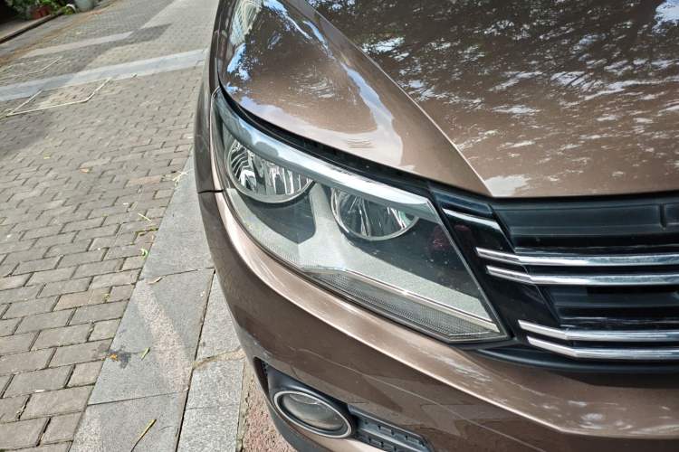 Used Volkswagen Tiguan 2012 2.0 TSI Comfort Edition Exterior 6