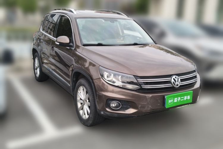 Used Volkswagen Tiguan 2012 2.0 TSI Comfort Edition Front Right 45 Deg