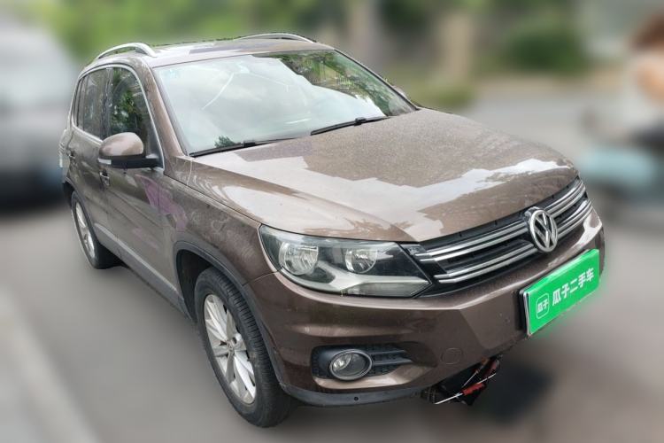 Used Volkswagen Tiguan 2012 2.0 TSI Comfort Edition Front Right 45 Deg