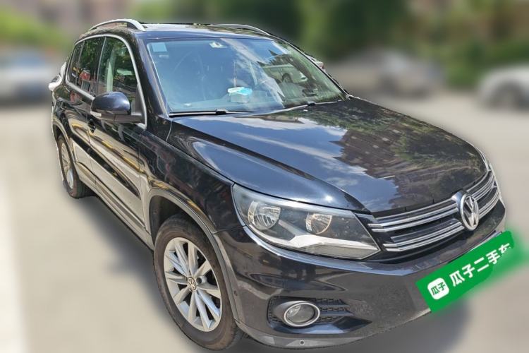 Used Volkswagen Tiguan 2012 2.0 TSI Comfort Edition Front Right 45 Deg