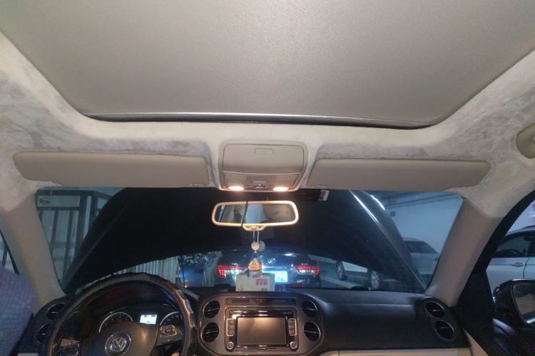 Used Volkswagen Tiguan 2012 2.0 TSI Comfort Edition Headliner