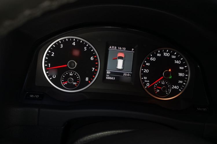 Used Volkswagen Tiguan 2012 2.0 TSI Comfort Edition Instrument Cluster