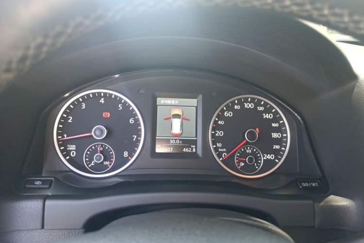 Used Volkswagen Tiguan 2012 2.0 TSI Comfort Edition Instrument Cluster