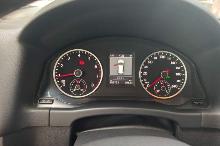 Used Volkswagen Tiguan 2012 2.0 TSI Comfort Edition Instrument Cluster