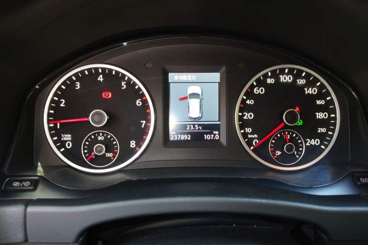 Used Volkswagen Tiguan 2012 2.0 TSI Comfort Edition Instrument Cluster