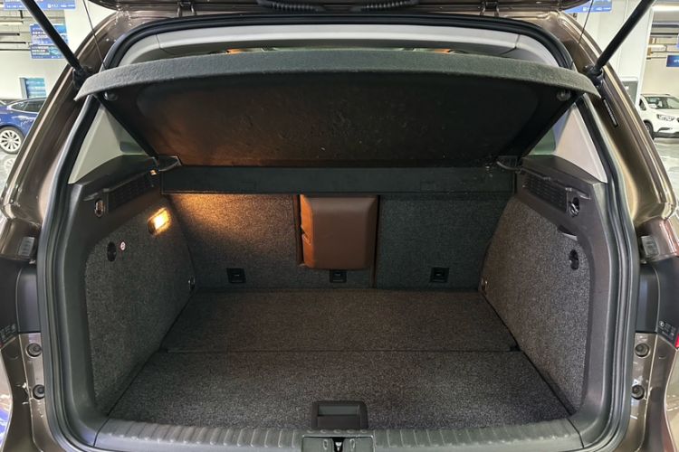Used Volkswagen Tiguan 2012 2.0 TSI Comfort Edition Interior 11