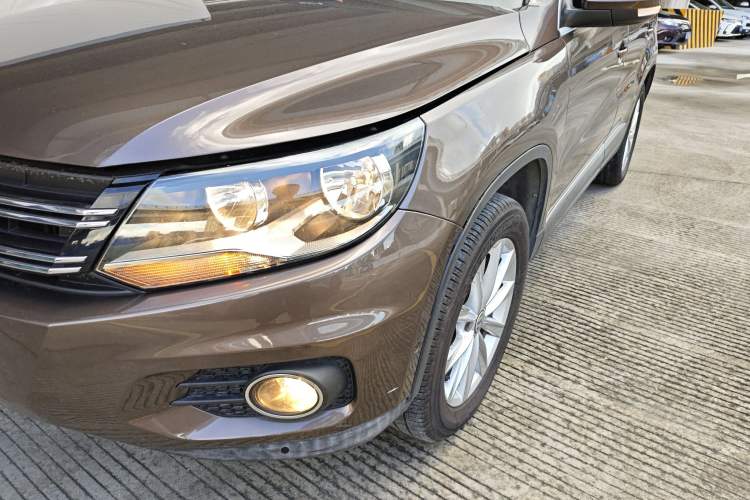Used Volkswagen Tiguan 2012 2.0 TSI Comfort Edition Left Front Headlight