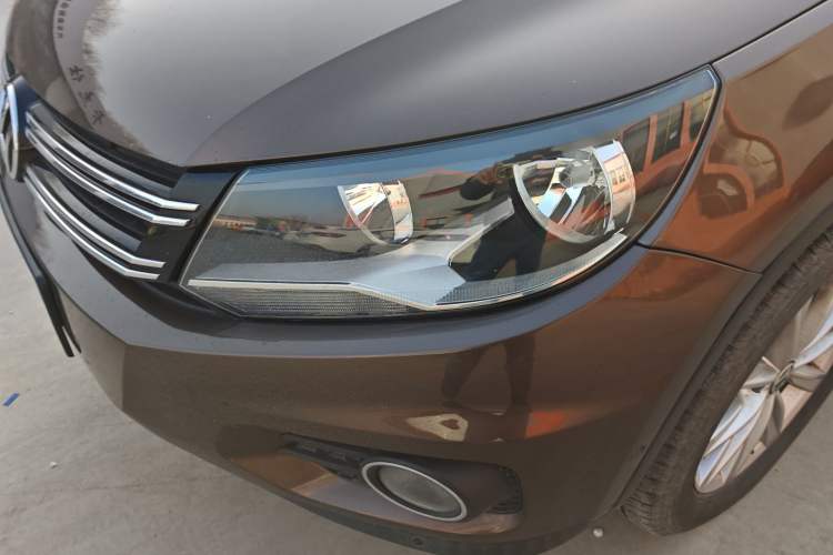 Used Volkswagen Tiguan 2012 2.0 TSI Comfort Edition Left Front Headlight