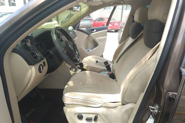 Used Volkswagen Tiguan 2012 2.0 TSI Luxury Edition Left Front Seat