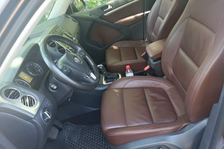 Used Volkswagen Tiguan 2012 2.0 TSI Comfort Edition Left Front Seat