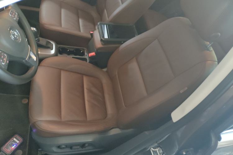 Used Volkswagen Tiguan 2012 2.0 TSI Comfort Edition Left Front Seat
