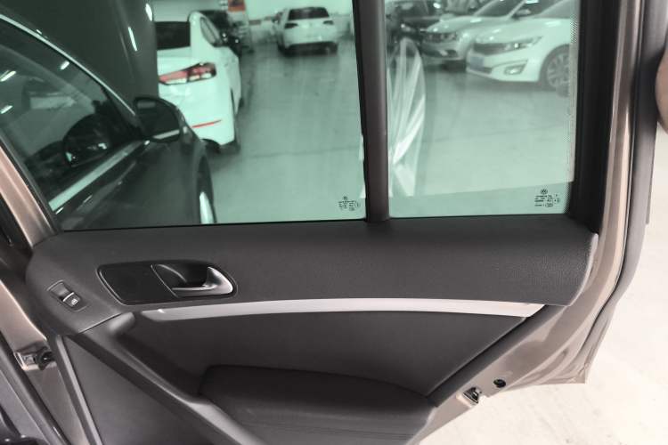 Used Volkswagen Tiguan 2012 2.0 TSI Comfort Edition Right Rear Door Interior