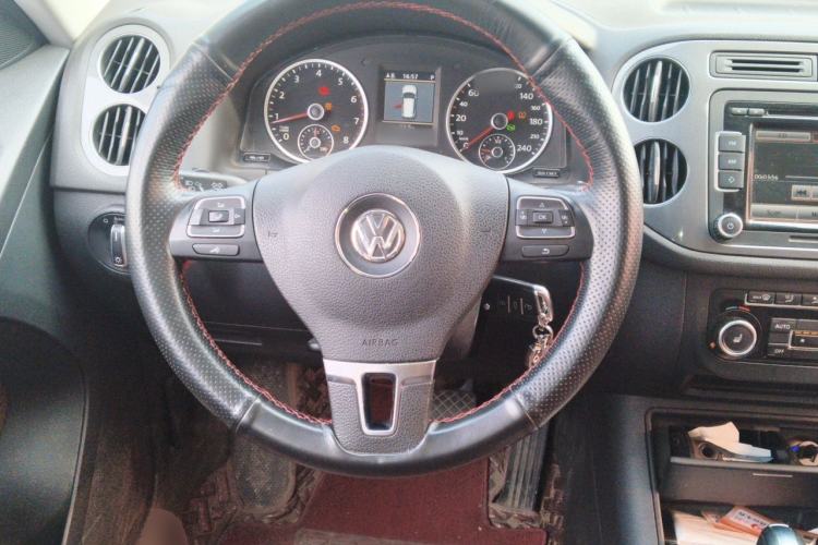Used Volkswagen Tiguan 2012 2.0 TSI Comfort Edition Steering Wheel