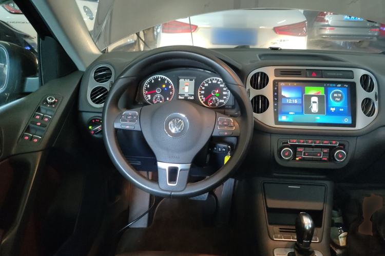 Used Volkswagen Tiguan 2012 2.0 TSI Comfort Edition Steering Wheel
