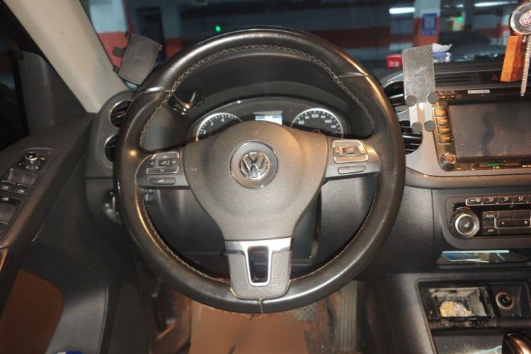 Used Volkswagen Tiguan 2012 2.0 TSI Comfort Edition Steering Wheel