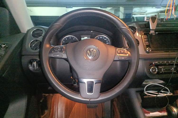 Used Volkswagen Tiguan 2012 2.0 TSI Comfort Edition Steering Wheel