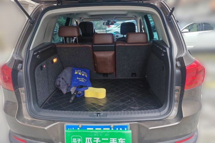 Used Volkswagen Tiguan 2012 2.0 TSI Comfort Edition Trunk