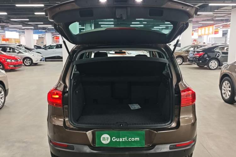 Used Volkswagen Tiguan 2012 2.0 TSI Comfort Edition Trunk