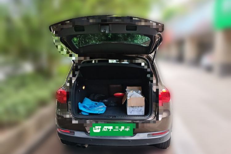 Used Volkswagen Tiguan 2012 2.0 TSI Comfort Edition Trunk