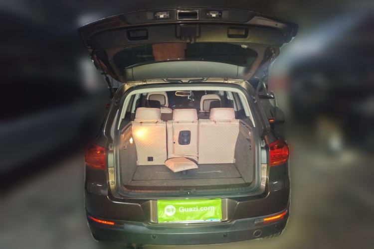 Used Volkswagen Tiguan 2012 2.0 TSI Comfort Edition Trunk