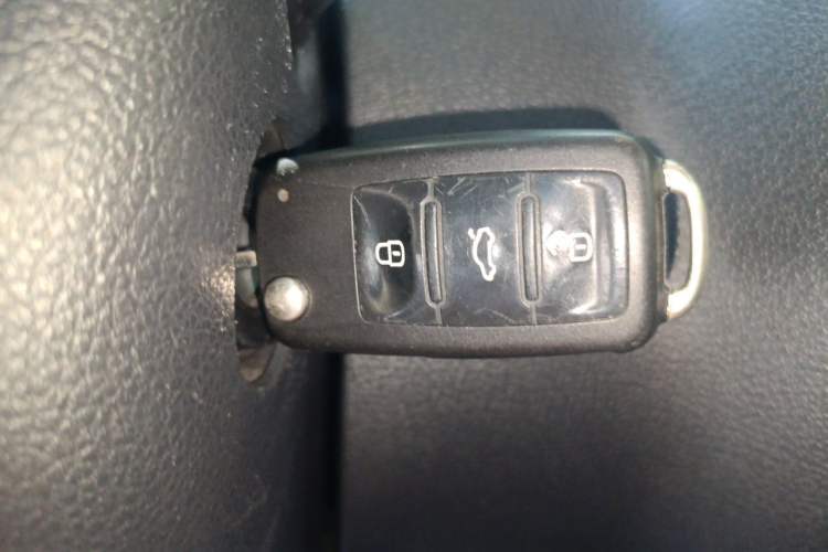 Used Volkswagen Tiguan 2012 2.0 TSI Comfort Edition Vehicle Key