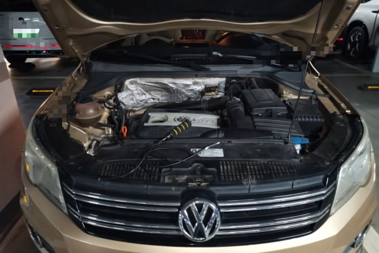 Used Volkswagen Tiguan 2012 1.8TSI Automatic All-Wheel Drive Elite Edition Engine Bay