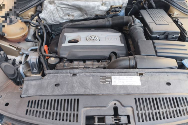 Used Volkswagen Tiguan 2012 2.0 TSI Automatic All-Wheel Drive Flagship Edition Engine Bay