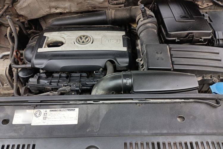 Used Volkswagen Tiguan 2012 2.0 TSI Comfort Edition Engine Bay